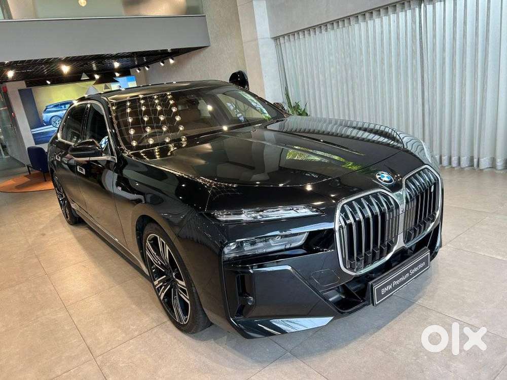 BMW i7, 2023, Electric