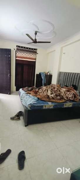 1 BHK FULLY FURNISHED FLAT FOR RENT IN NEW ASHOK NAGAR (NEAR METRO)