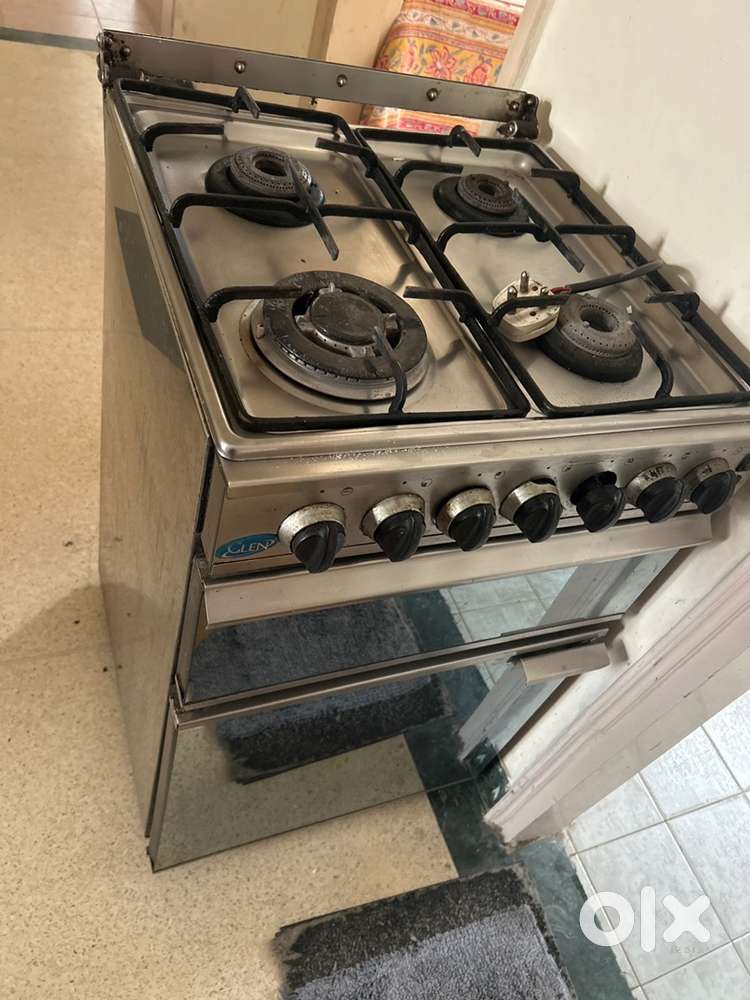 4 burner stove with oven & Grill