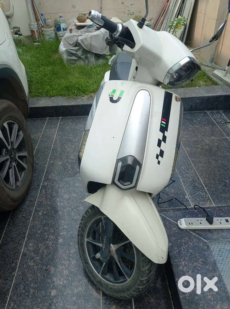 Electric scooter