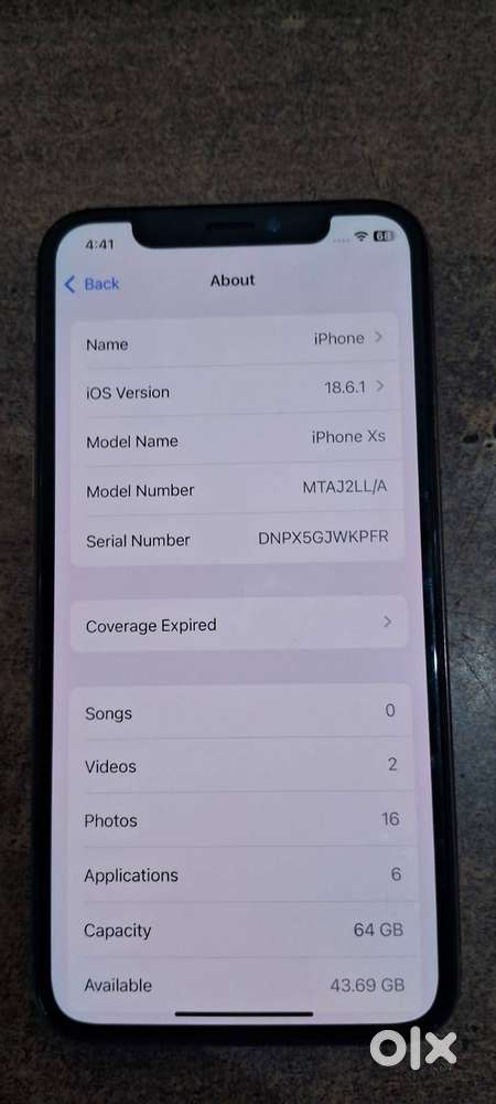 iphone xs gold colour