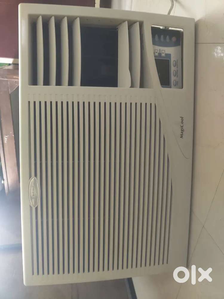 Whirlpool 1.5 Ton Magicool window AC