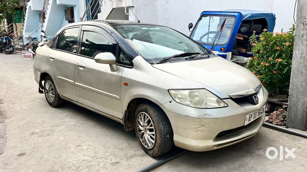 Honda City 2004 Petrol Well Maintained