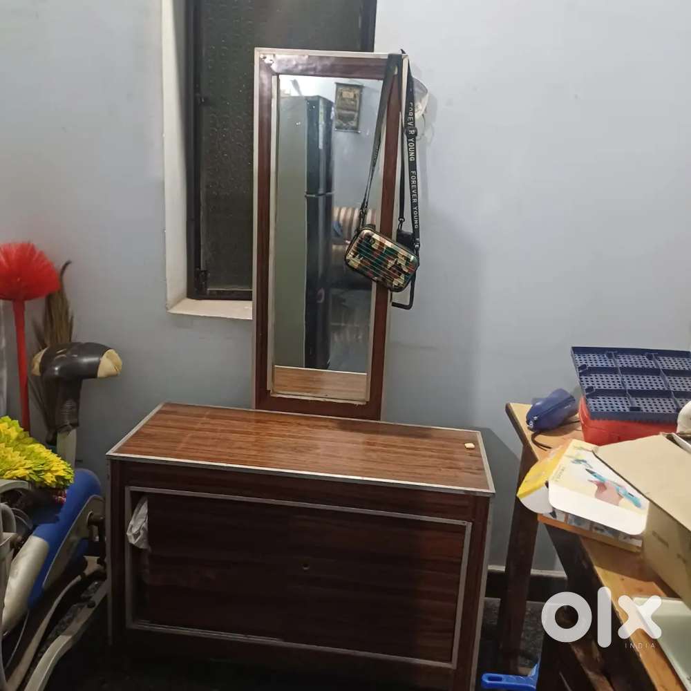 Dressing table and table