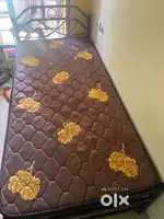 Single bed mattress