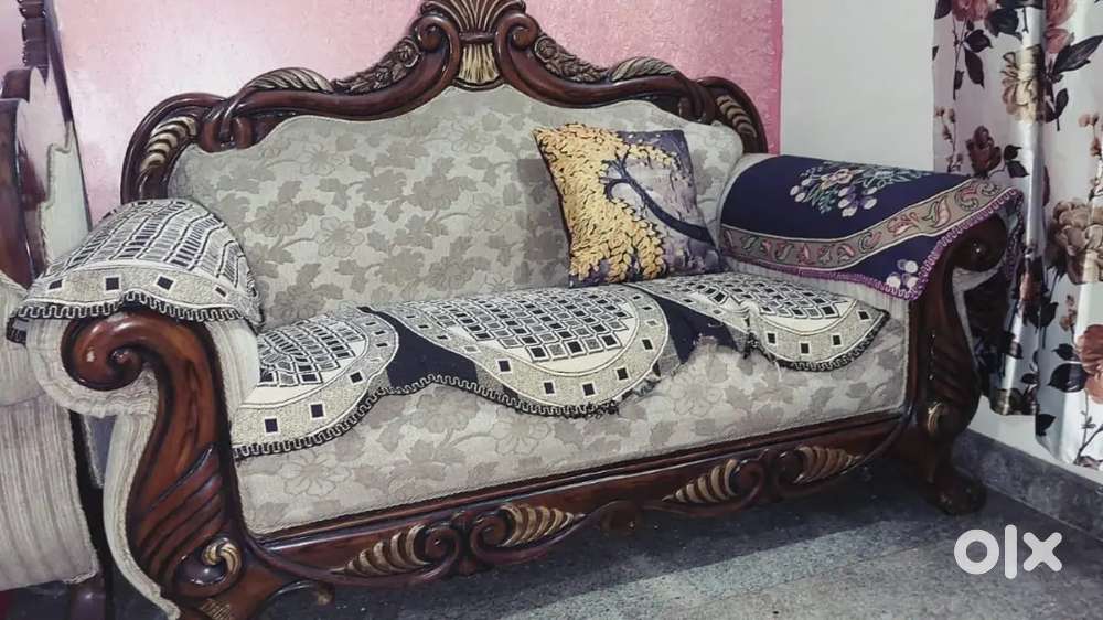 2 seater Sofas for sale