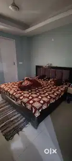 Box bed 6*6 , table study+working , office chair