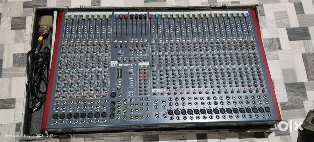 ALLEN&HEATH ZED428 SOUND MIXING CONSOLE..