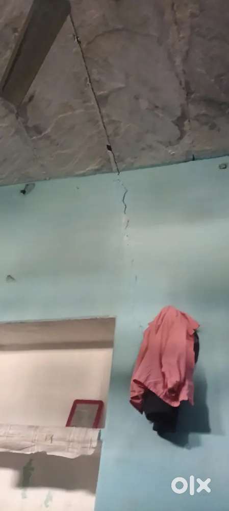 17*45 men road se thoda andar mohanpur village gwalior