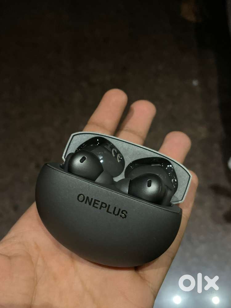 Oneplus buds 4 brand new
