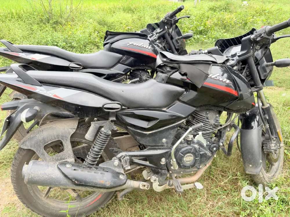 Bajaj  pulsar 125