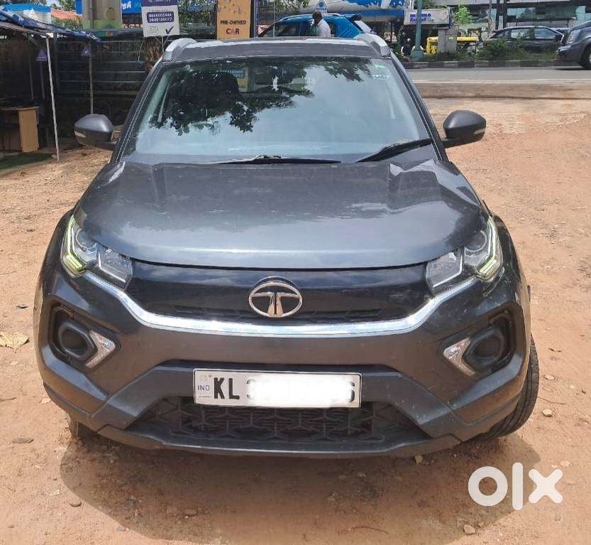 Tata Nexon 1.2 Revotron XMA AMT, 2020, Petrol