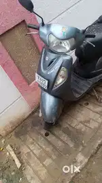 Front new tyre insurence running. 2 nd owner