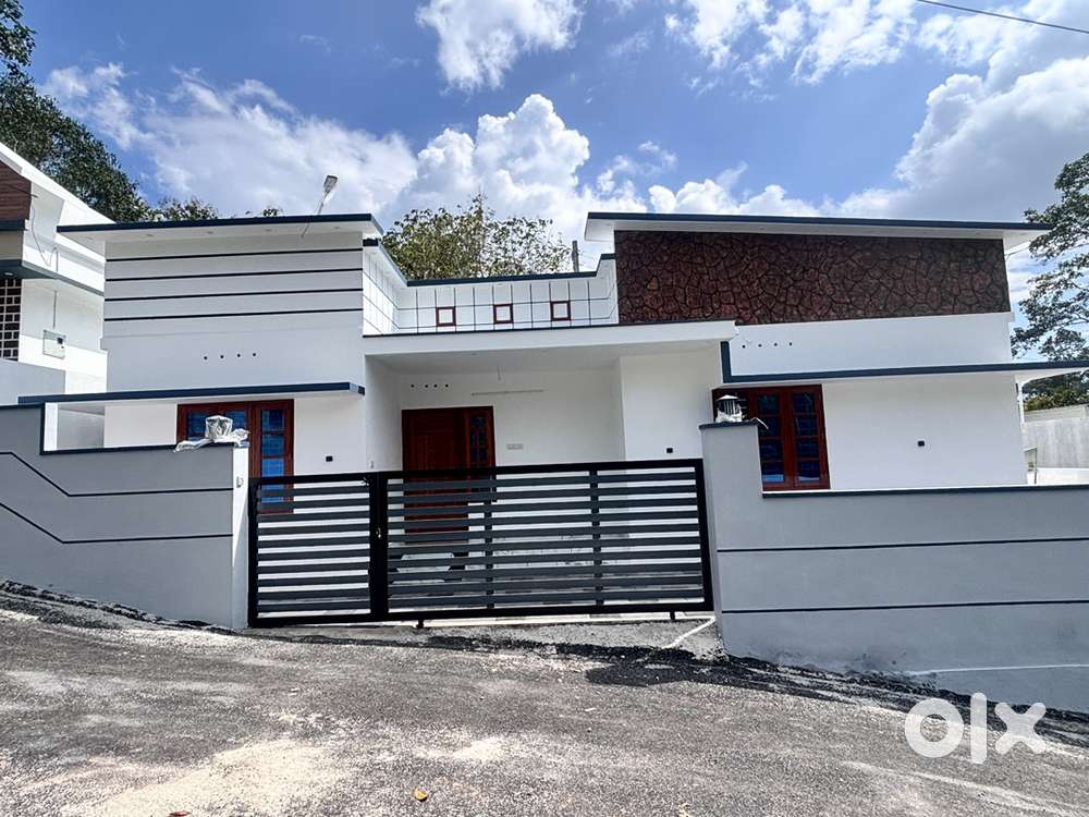 40lks(ngble)Manjady/Thirumala/Thachottukavu/4cent/3bhk/