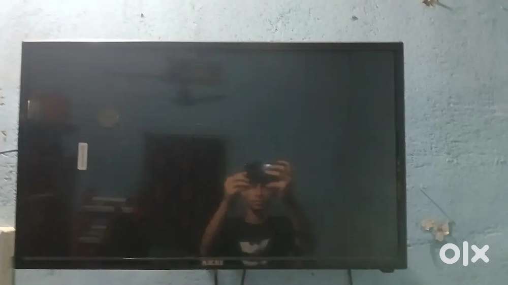 Akai tv 32 inc