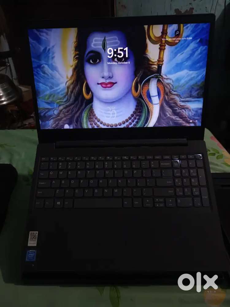 Mere paas  New condition me lenovo leptop hai wah product bechana hai