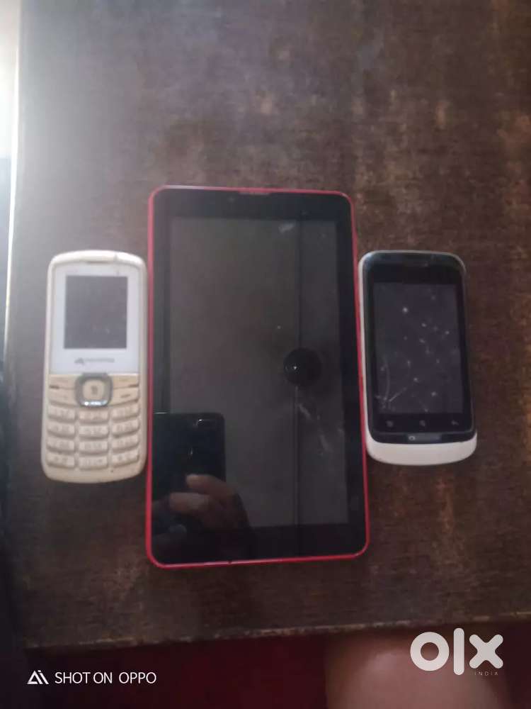 Bumble of three 2 phone and one tablet for spare parts