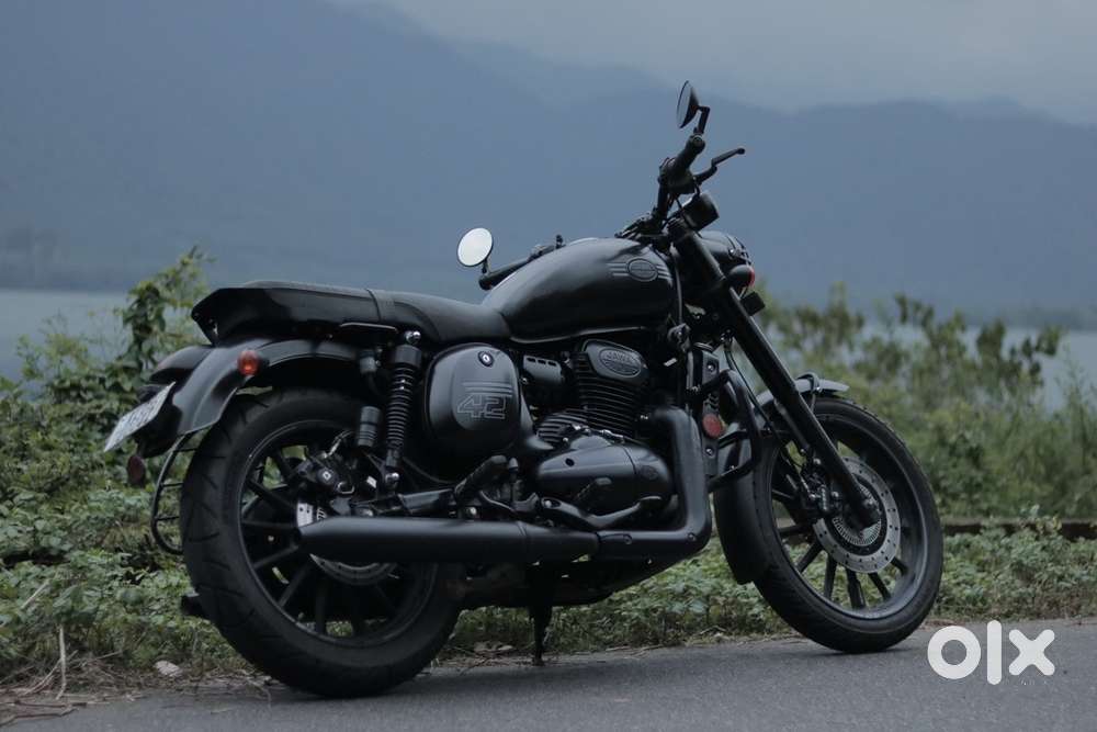 Jawa 42 2.1 Dual channel ABS