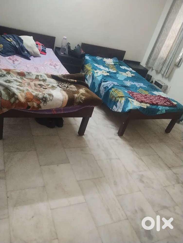 Room for PG breakfast and dinner included