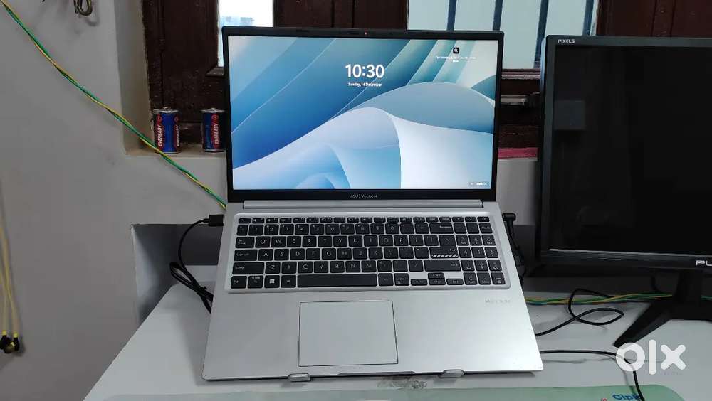 Asus Vivo book 15 AMD Ryzan 7