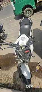 Hero xtream 160R Ist owner