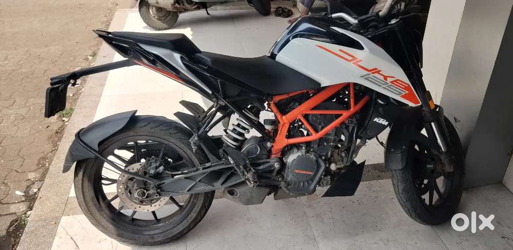 KTM DUKE 125 ABS