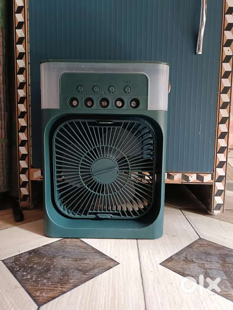 Mini ac cooler with smoke mist