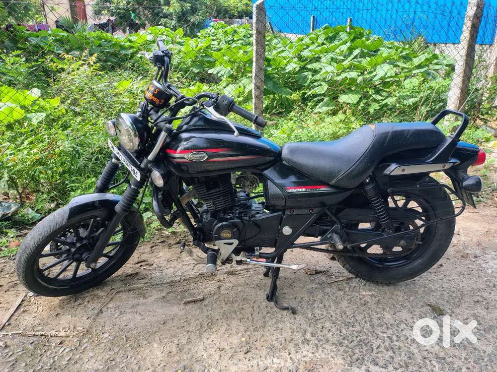 Bajaj avenger 2016