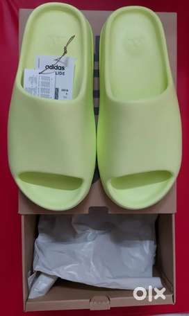 Yeezy Slide Glow Green