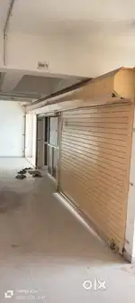 Bapunagar j va area ma bhav ma 3 shop aap vani che