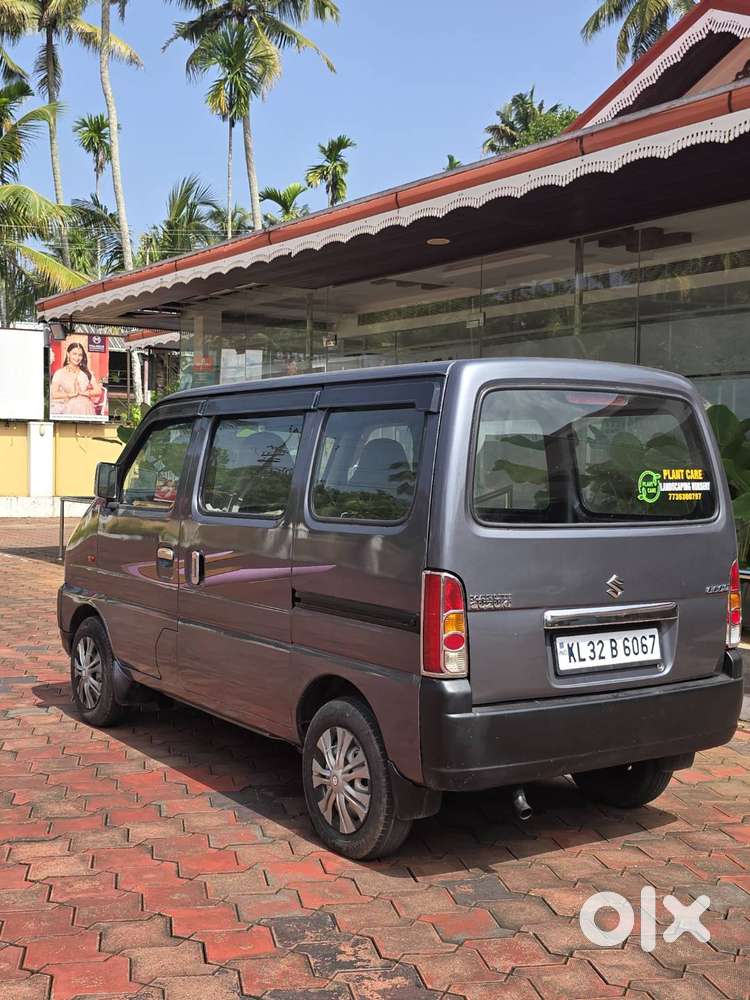 Maruti Suzuki Eeco 5 seater Petrol Well Maintained in Good condition.