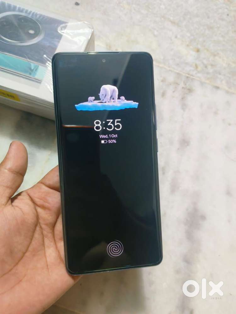 8/256 storage 5G .Best condition only 6 days old phone