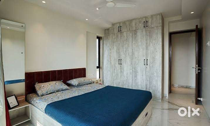 One room is vacant in 3bhk flat fully furnished