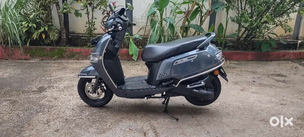 TVS IQUBE S