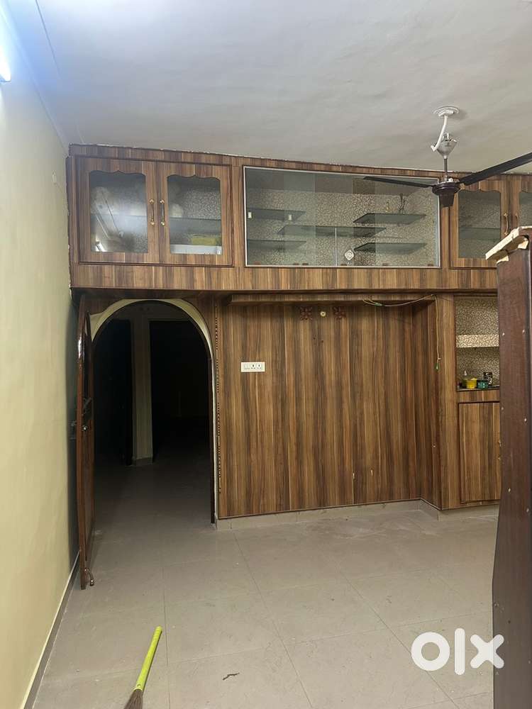 3bhk semi furnished home at prime location