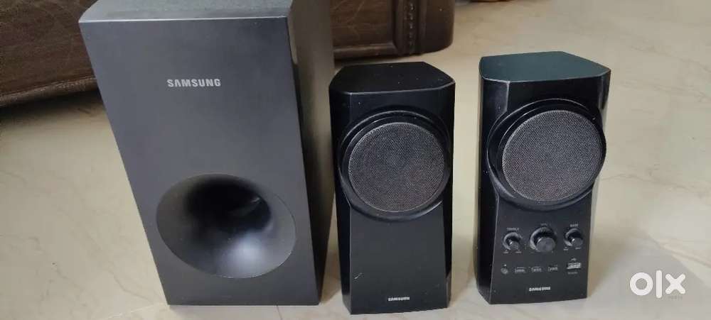Samsung home thetre , good colity 3 years old