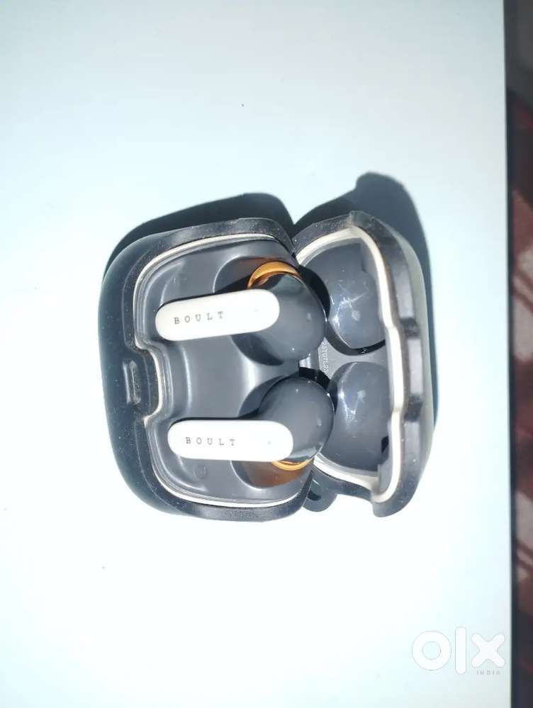 Ear buds (Goboult z40 pro)