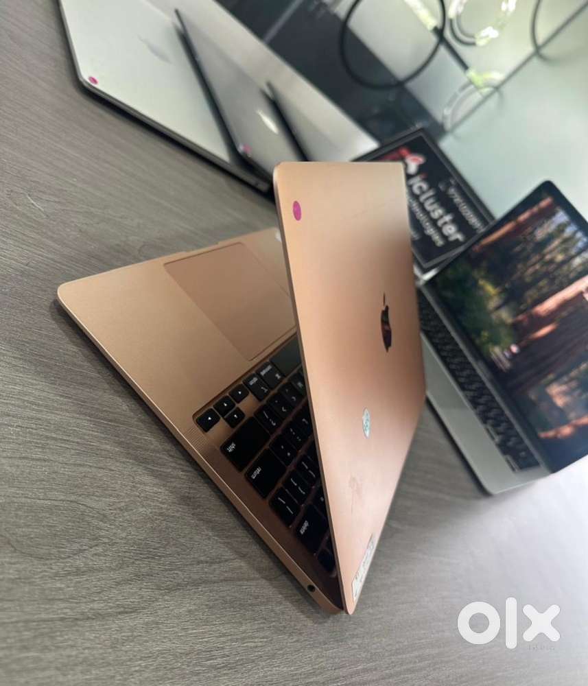 Apple MacBook Air / M1 chip / 8GB / 256GB / 2020 / Touch Id / Warranty