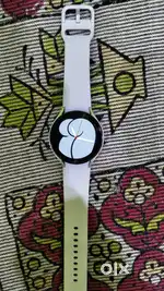 Samsung galaxy watch 4 (grey)