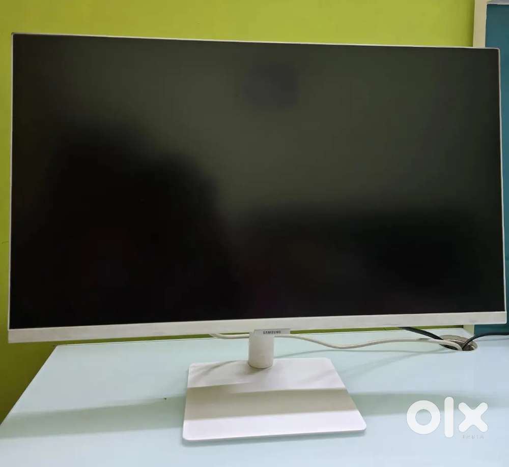 SAMSUNG Smart Monitor, 27 inch with  Tv, OTT function.