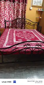 Wrought irone 6/7  king size bed & Green ply,with kurl on Mattress,