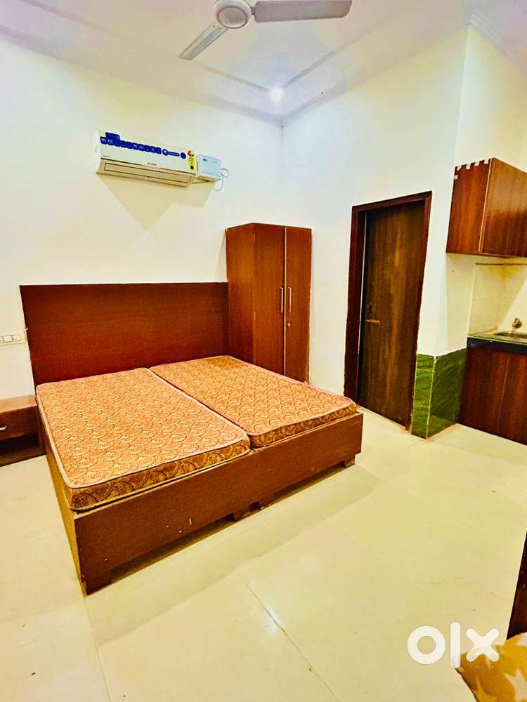 Pg for boys with food sector 20,21,22,34,45,mohali, zirkpur