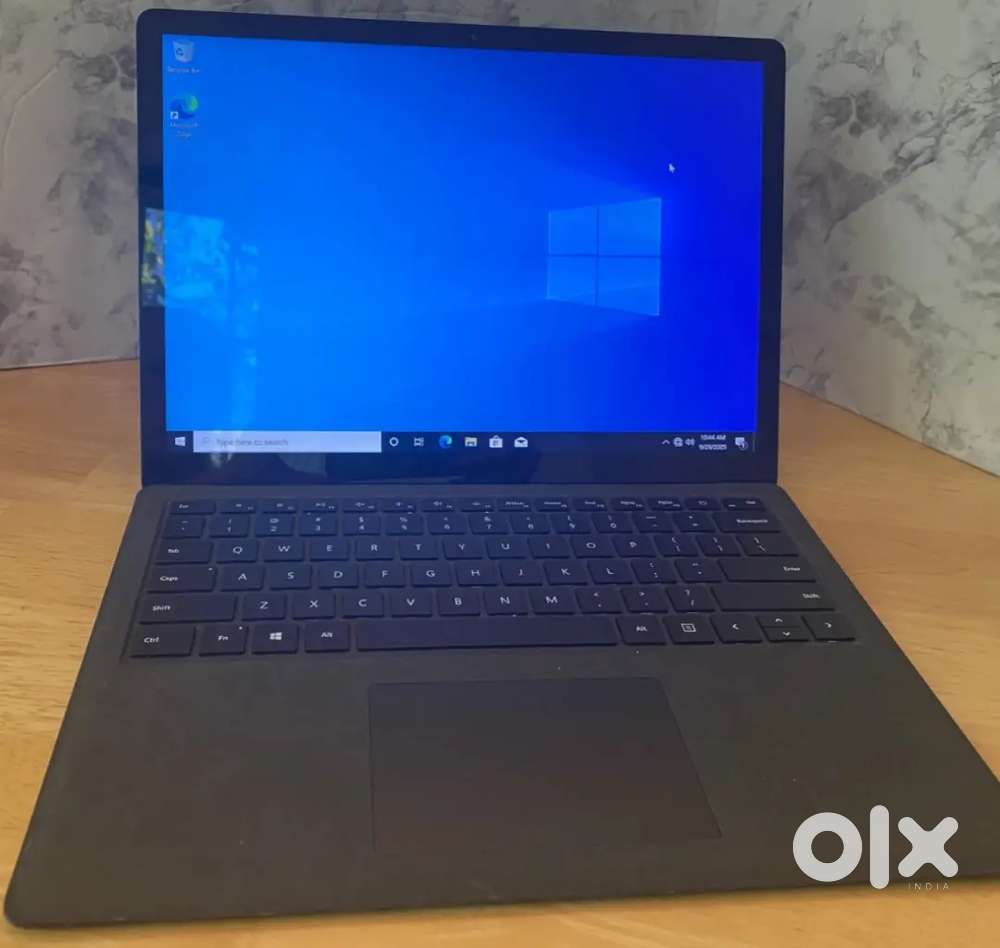 Microsoft Surface Laptop 2 1769 Intel i7-8650U 8core 16G 512G Windows