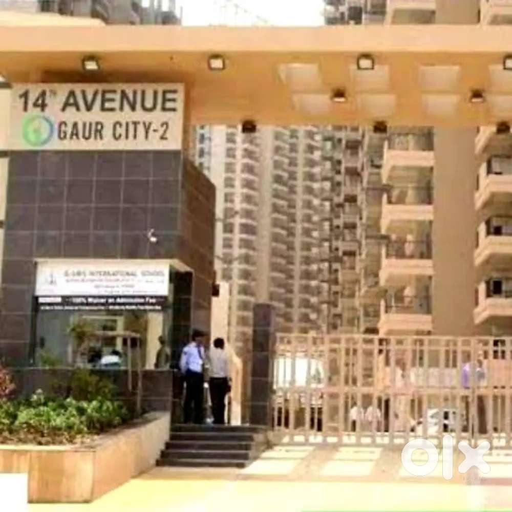 Two rooms are there for rent on per day basis in Gaurs Society