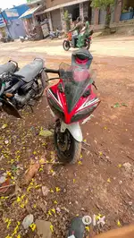 Yamaha r15v2