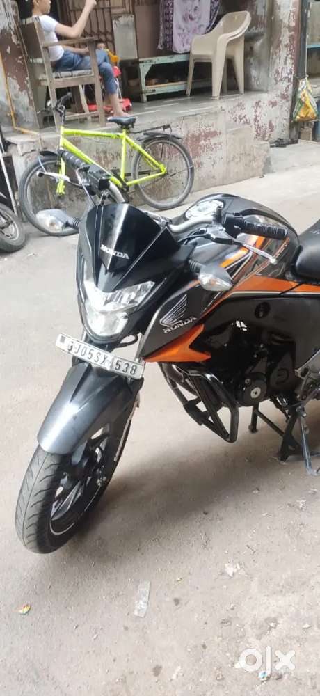 HONDA CB HORNET 160R (2019)