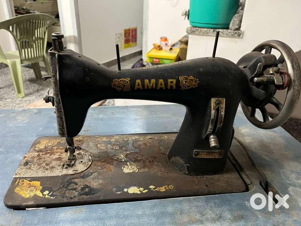 Vintage AMAR Sewing Machine with Table – Excellent Working Condition