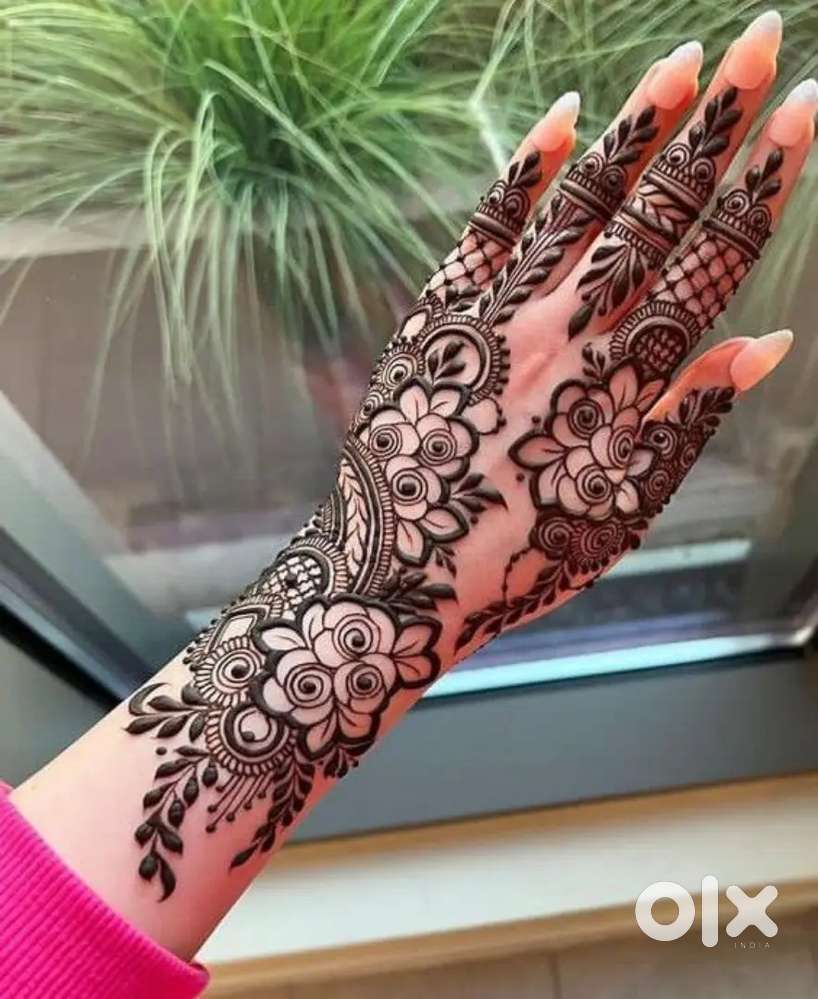 Mehndi designer
