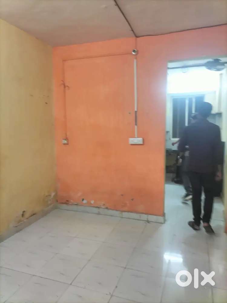 1Room kitchen For Rent 5500 deposit 25000