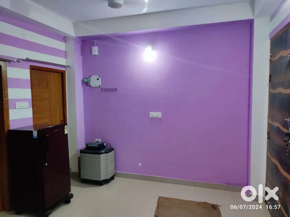 Rcc Single Room semi furnished Flat Sixmile,Near  Fly over